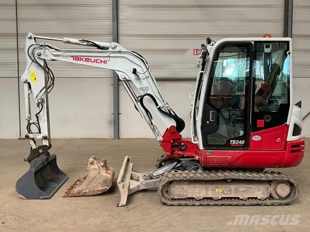 Takeuchi TB 240 Mini excavatoare < 7t