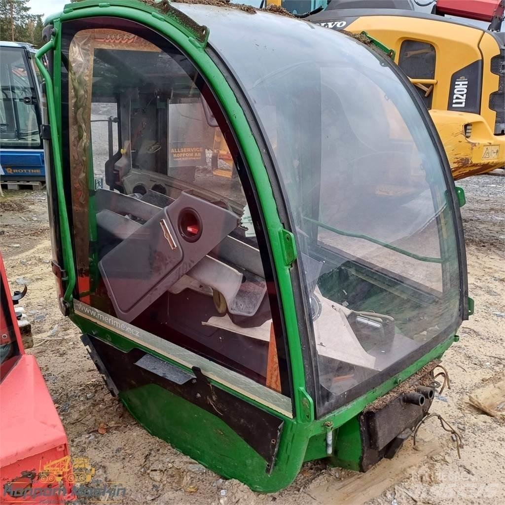 John Deere 1270e Cabine si interior