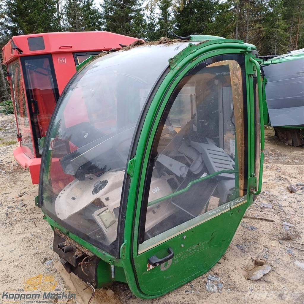 John Deere 1270e Cabine si interior