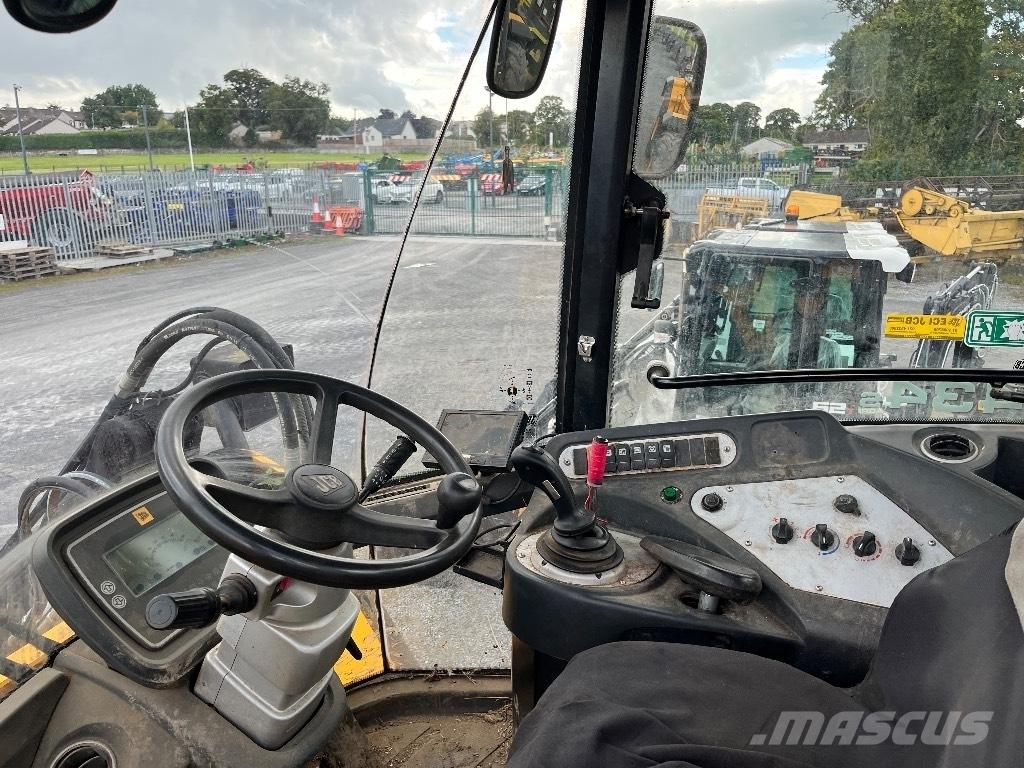 JCB 434s Manipulatoare agricole