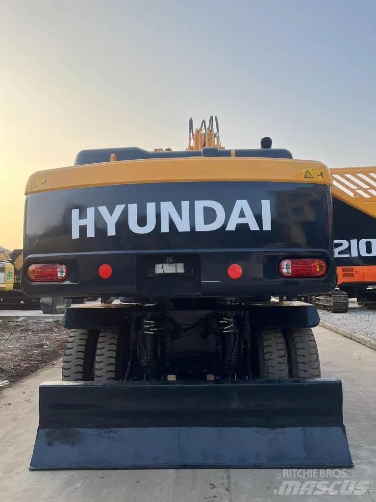 Hyundai R210W-9 Excavatoare cu roti