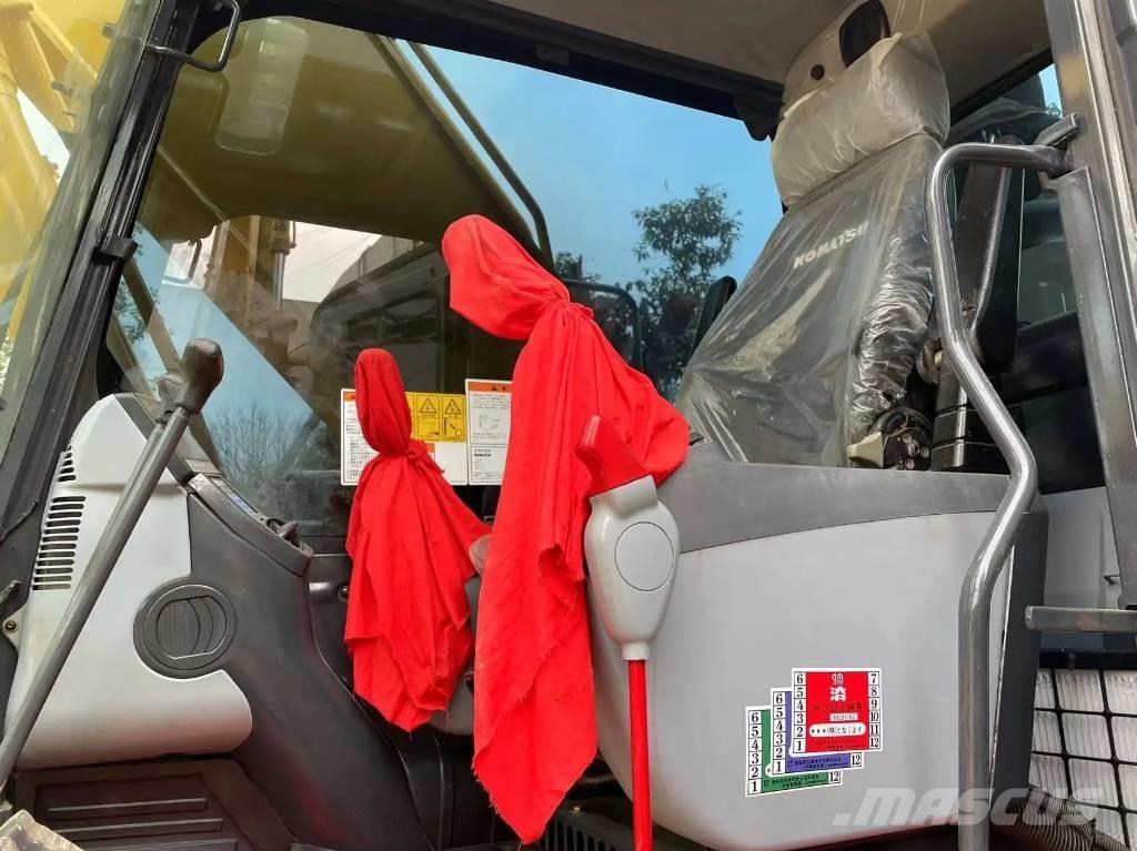 Komatsu PC240-8 Excavatoare pe șenile
