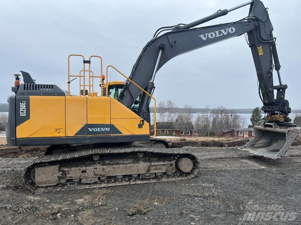 Volvo EC 250 EL Excavatoare pe șenile
