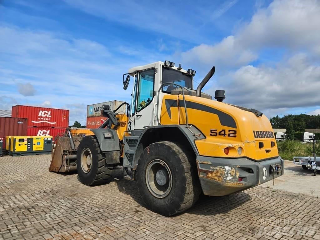 Liebherr L 542 Incarcator pe pneuri