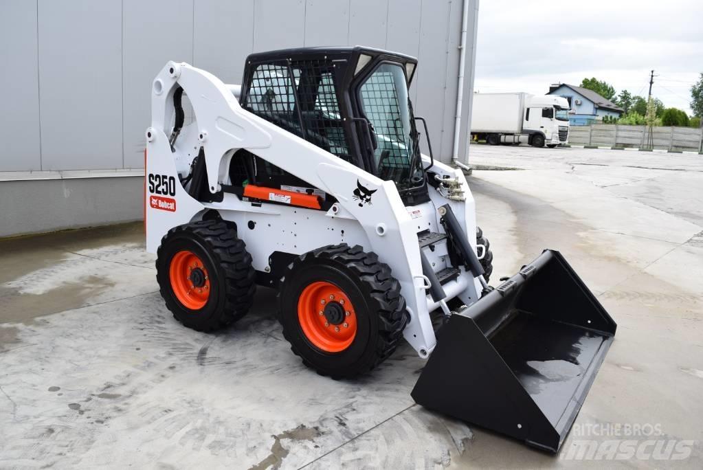 Bobcat S 250 Mini incarcator