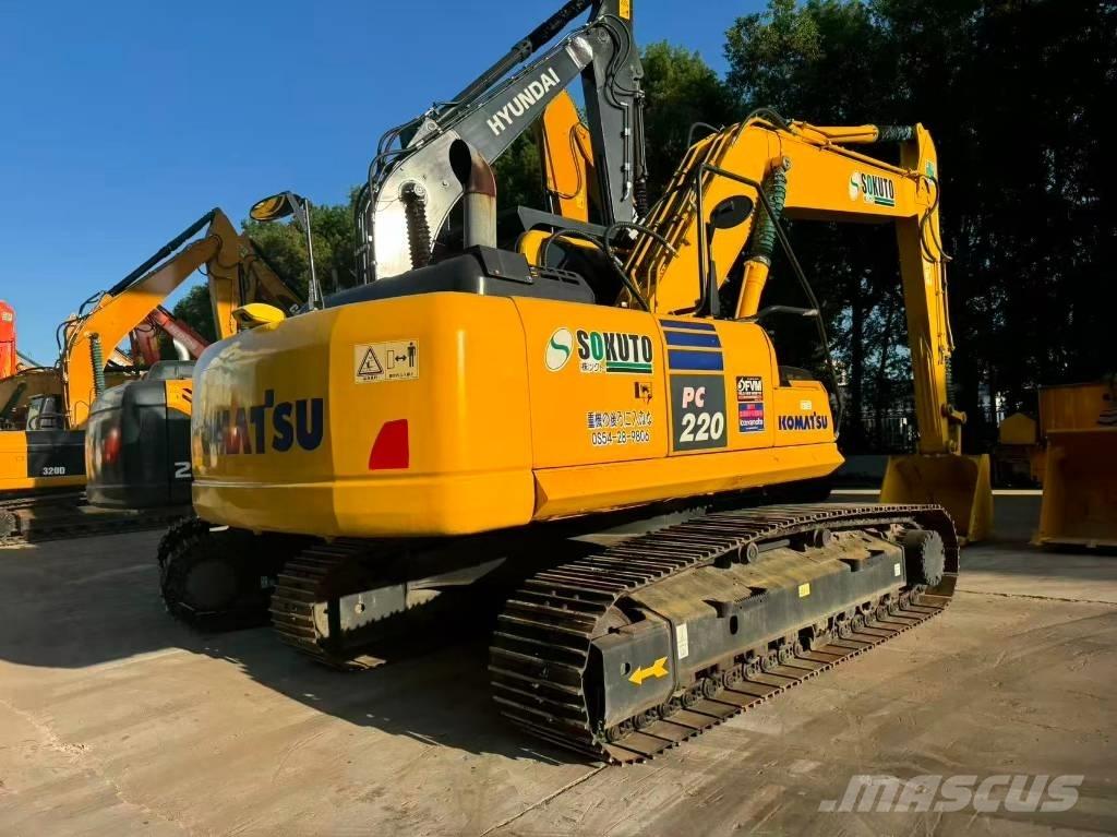 Komatsu PC 220-8 Excavatoare 7t - 12t