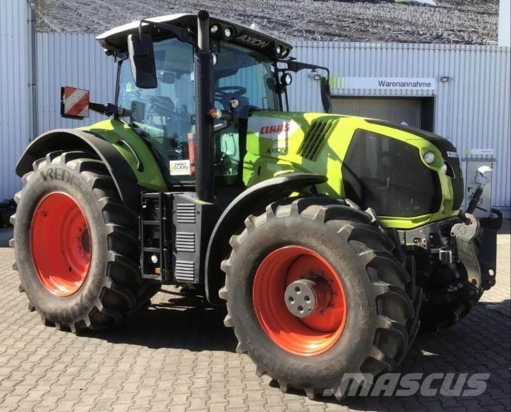 CLAAS AXION 850 Tractoare