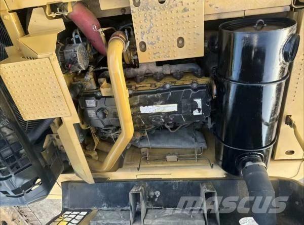 CAT 330 D Excavatoare pe șenile
