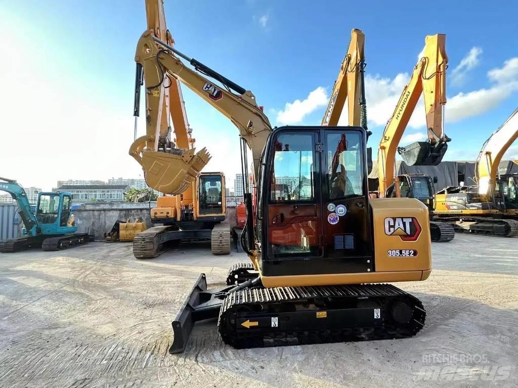 CAT 305.5E2 Excavatoare pe șenile
