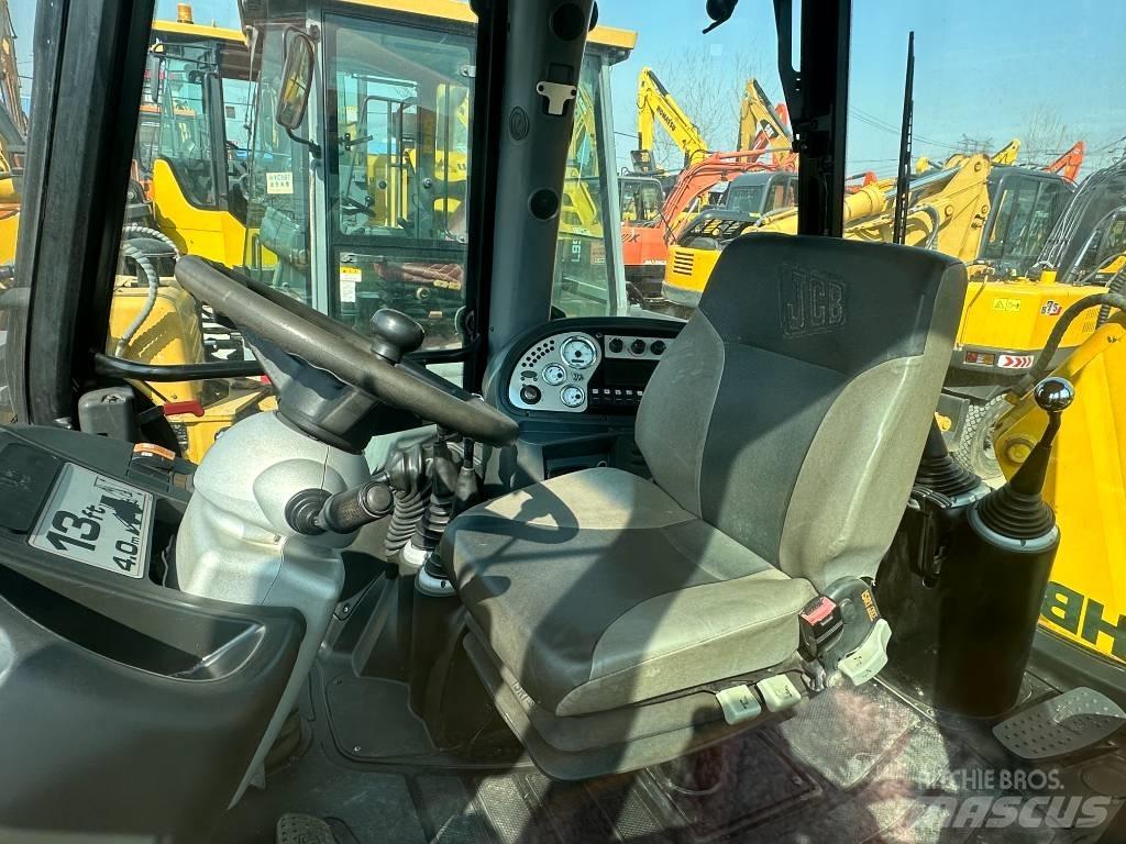 JCB 3 CX Incarcator pe pneuri