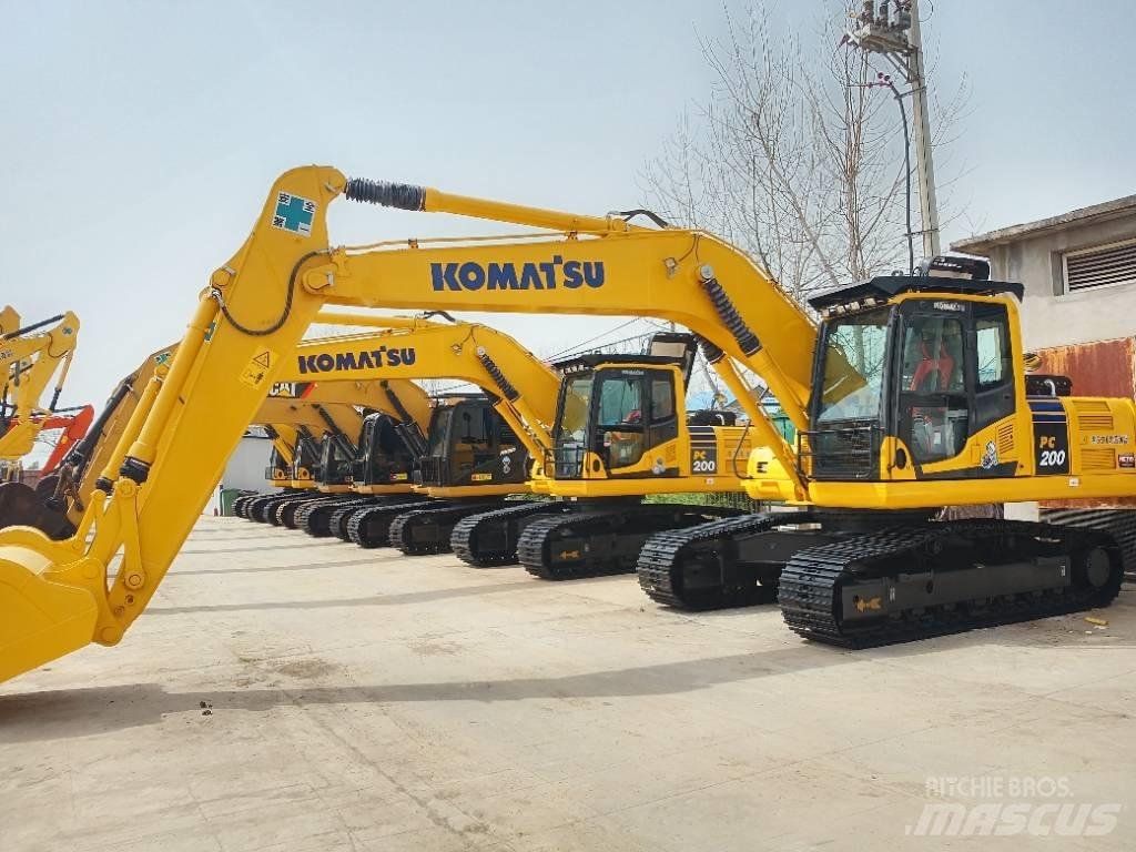 Komatsu PC 200 Excavatoare pe șenile
