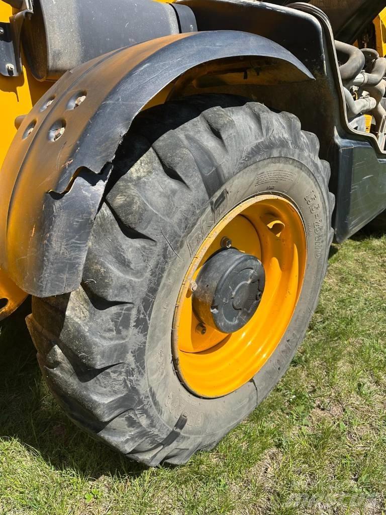 JCB 540-140 Stivuitoare telescopice