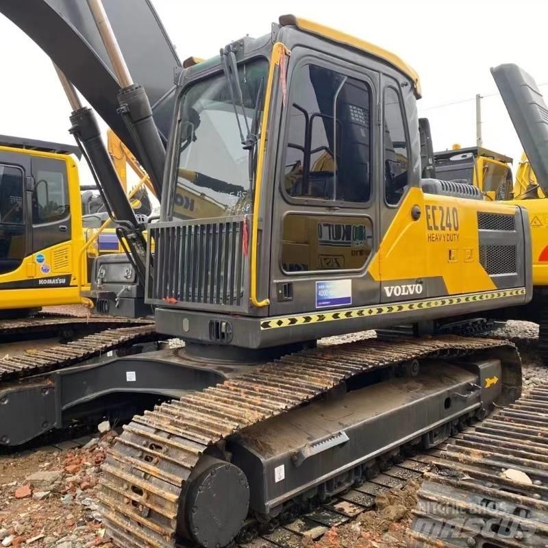 Volvo EC 240 Excavatoare pe șenile
