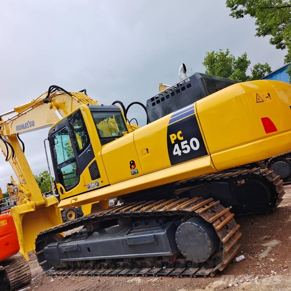 Komatsu PC 450 Excavatoare pe șenile
