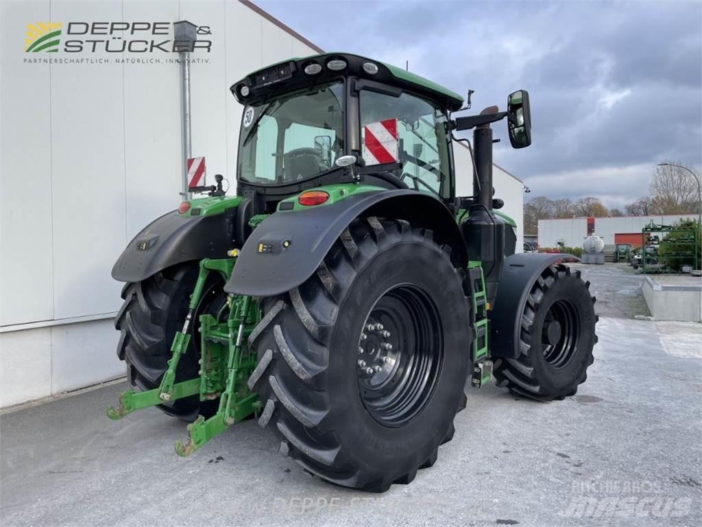 John Deere 6250R Tractoare