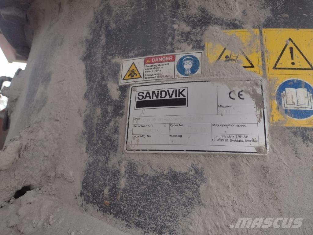 Sandvik UH 450 E Concasoare mobile