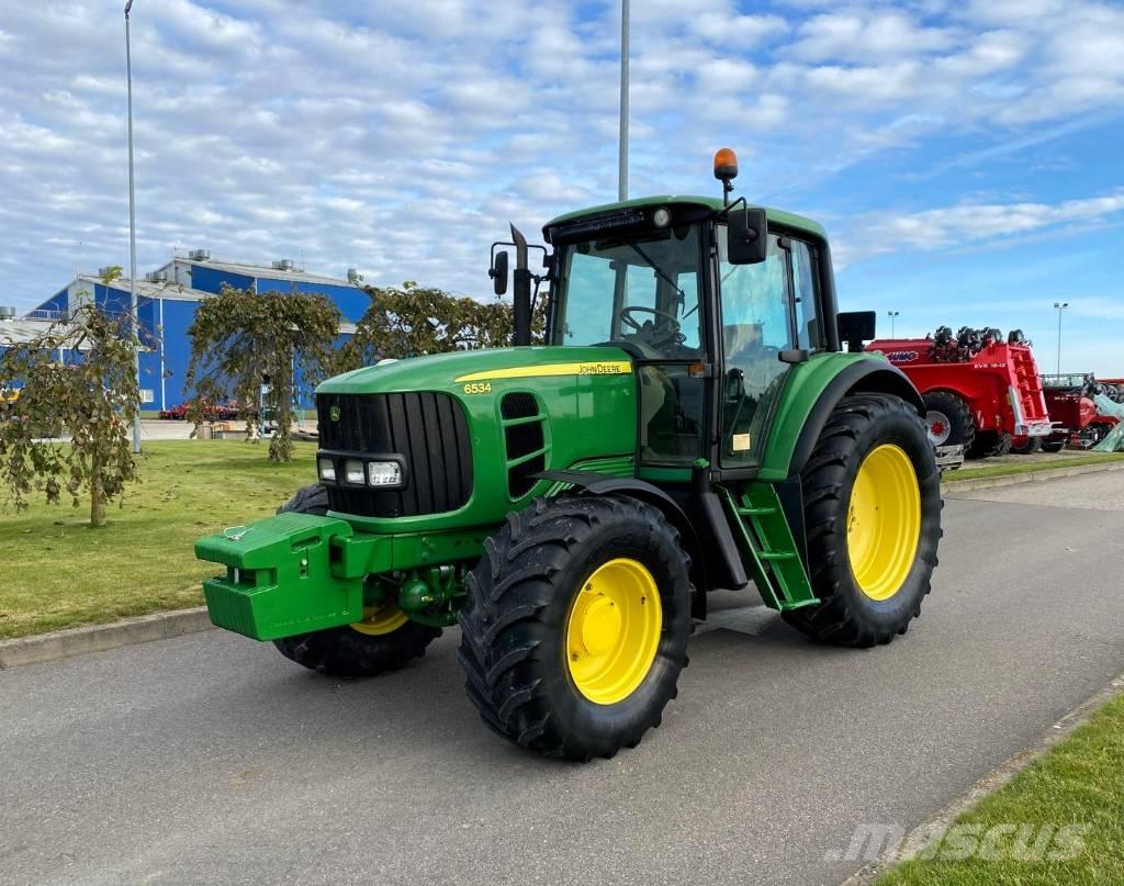 John Deere 6534 Tractoare