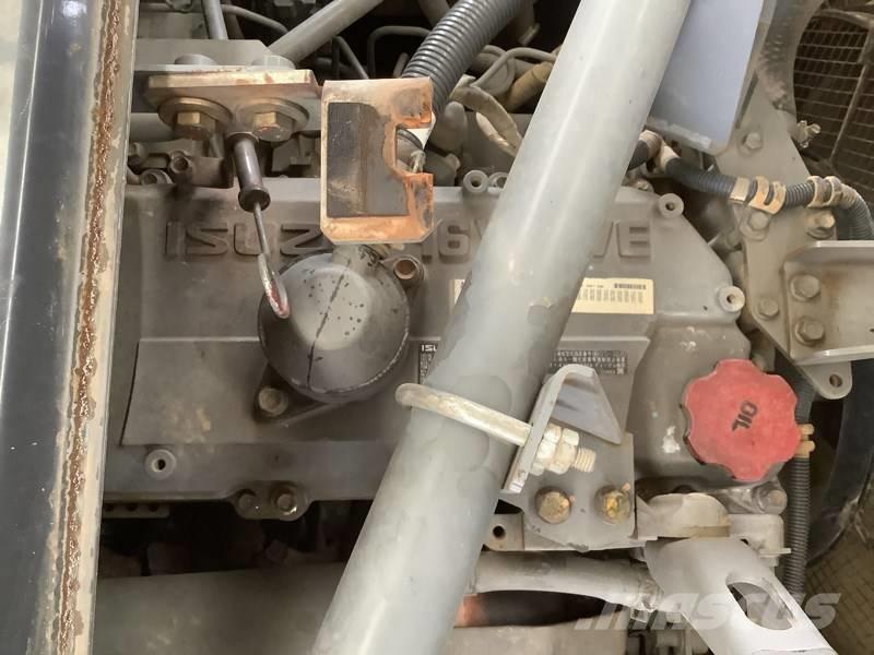 Hitachi ZX 210 LC-5B Excavatoare pe șenile
