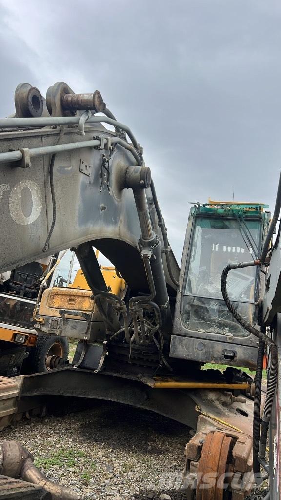 Volvo EC 360 L Sasiuri si suspensii