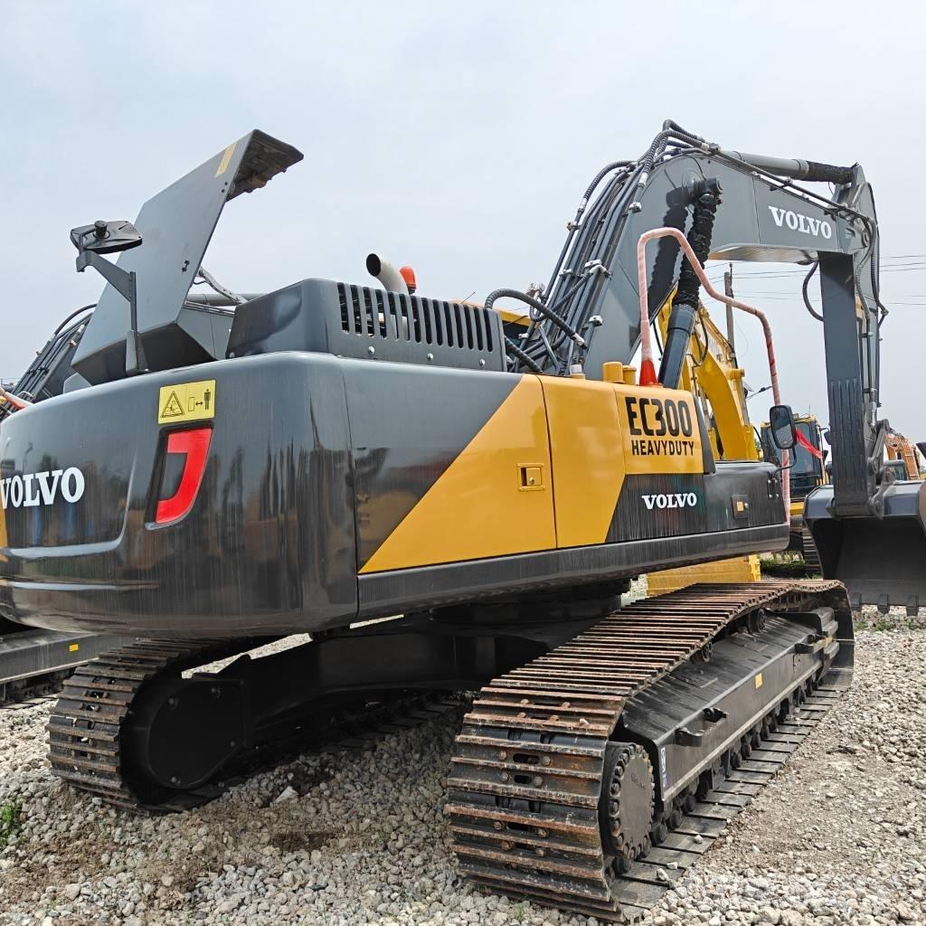 Volvo 300D Excavatoare pe șenile
