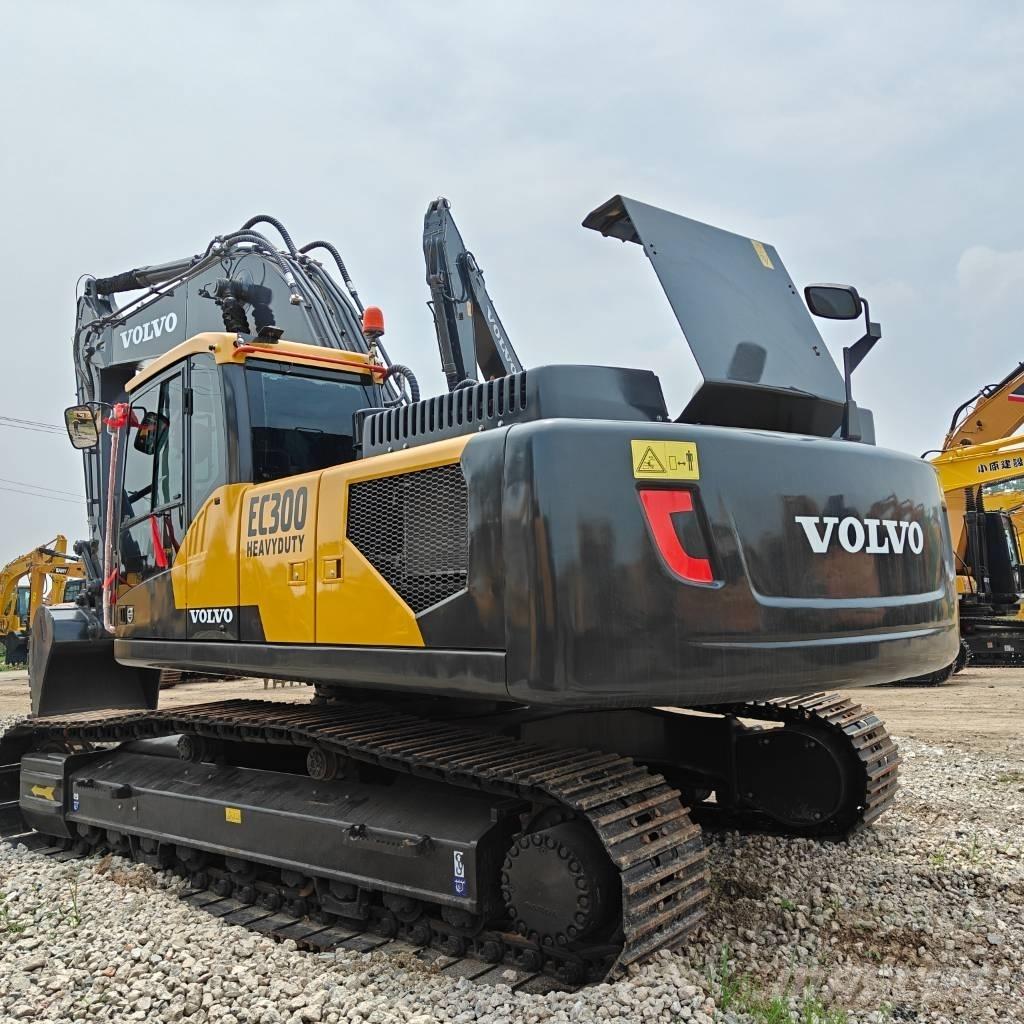 Volvo 300D Excavatoare pe șenile
