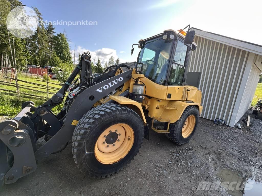 Volvo L 35 G Incarcator pe pneuri