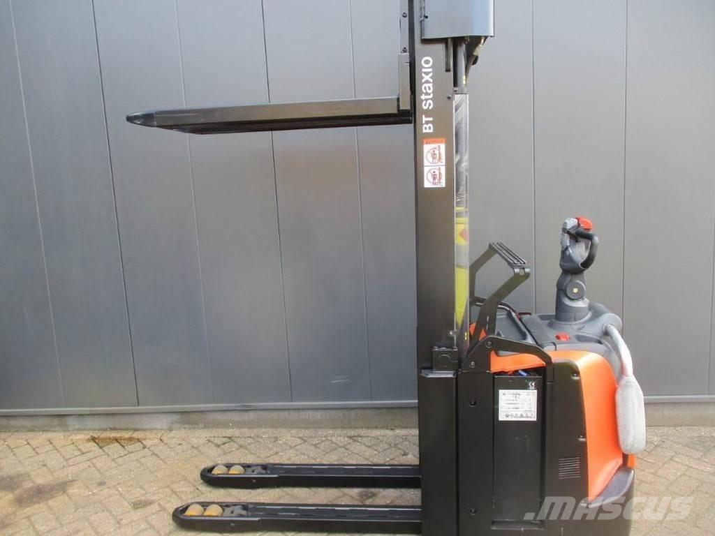 Toyota SPE160L Transpaleta manuala