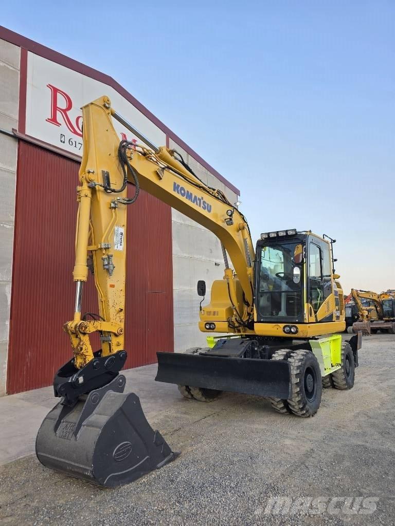 Komatsu PW 148-11 Buldozere pe senile