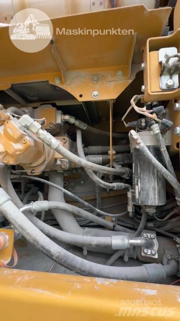 CAT 336 Excavatoare pe șenile
