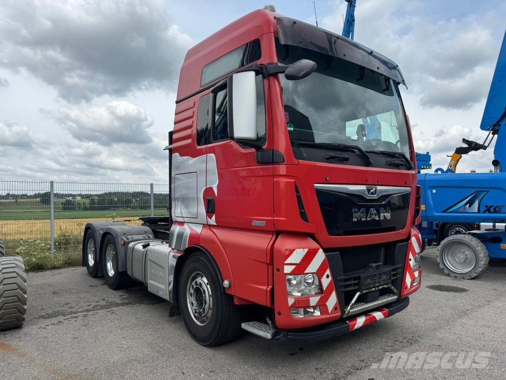 MAN TGX 26.560 6x4 Autotractoare