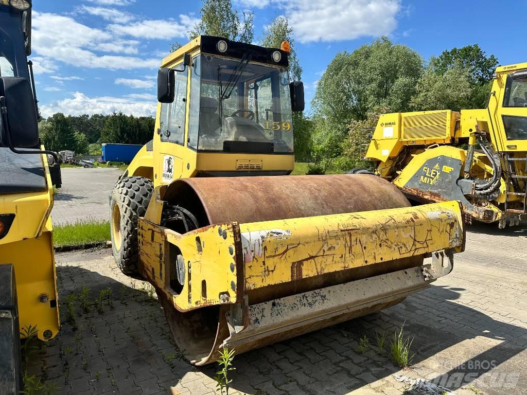 Bomag BW 211 D-4 Compactoare monocilindrice