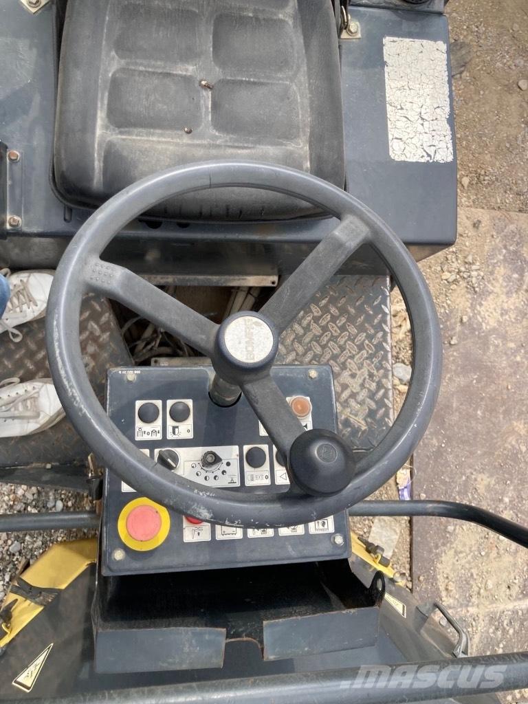 Bomag BW 100 AD-3 Cilindri compactori dubli