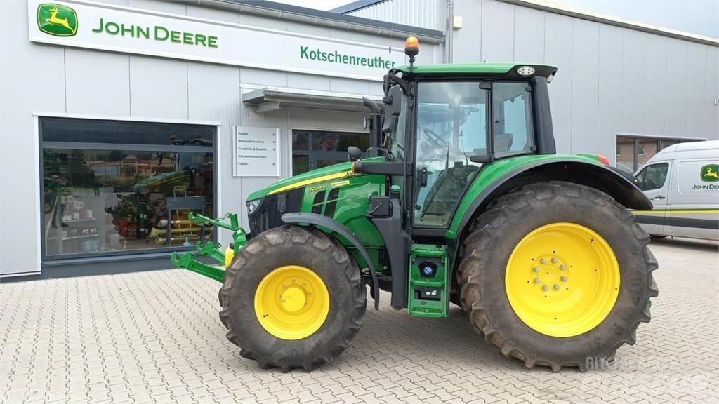 John Deere 6120M Tractoare
