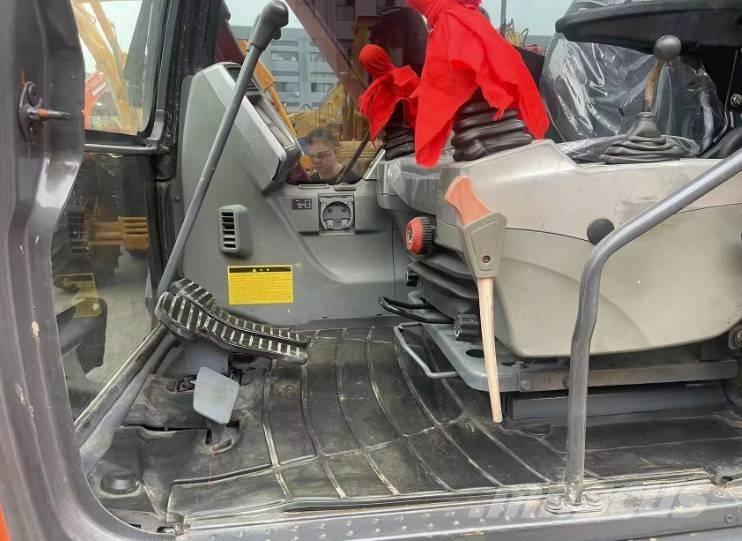 Doosan DX80 Excavatoare 7t - 12t