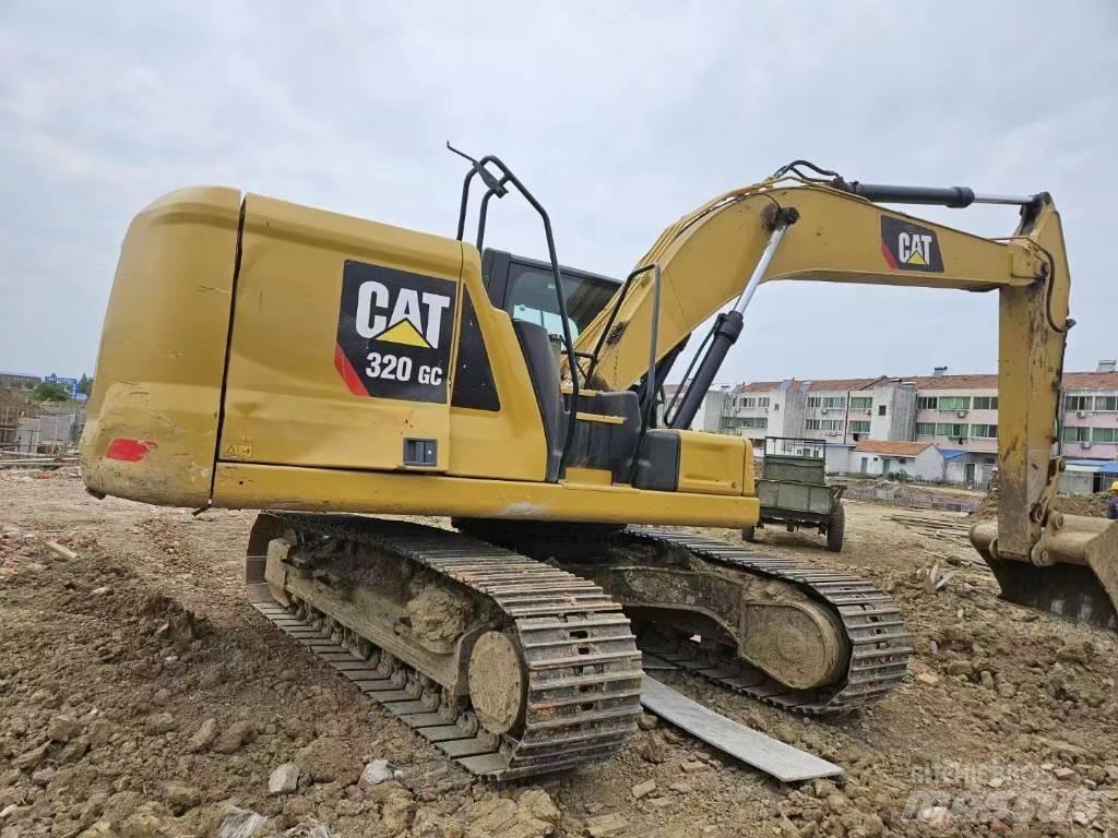 CAT 320 GC Excavatoare 7t - 12t