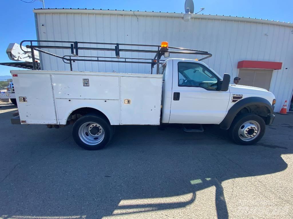 Ford F 550 Municipal/vehicul cu uz general