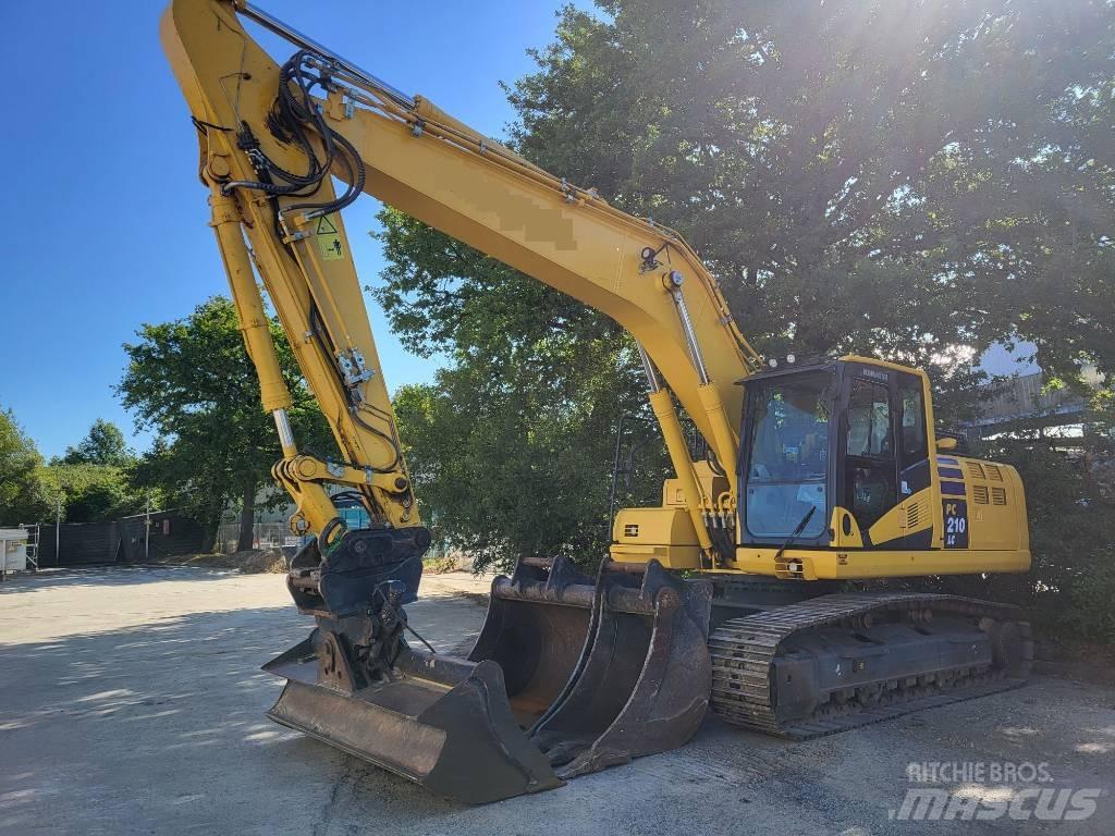 Komatsu PC210LC-11 Excavatoare pe șenile
