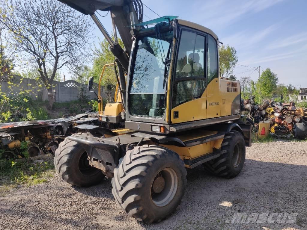 Volvo EW 140 C Excavatoare cu roti