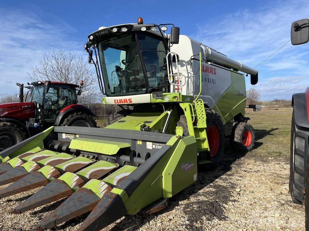 CLAAS Tucano 440 Combine de secerat