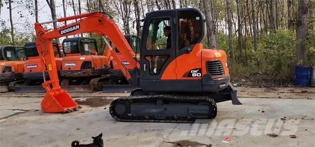 Doosan dx60 Excavatoare pe șenile
