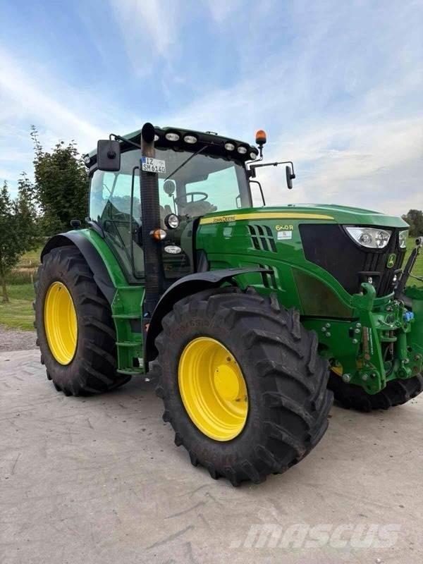 John Deere 6140R Tractoare