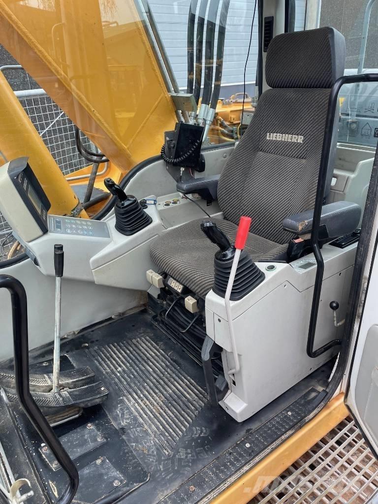 Liebherr R914 Excavatoare pe șenile

