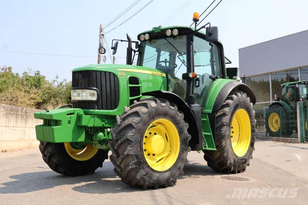 John Deere 6830 Tractoare