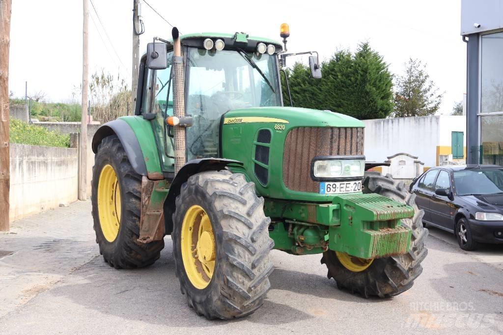 John Deere 6830 Tractoare