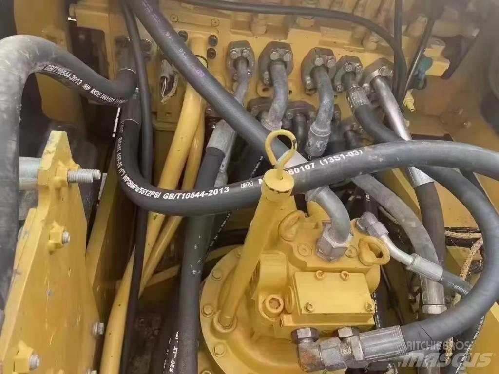 CAT 320 D Excavatoare pe șenile
