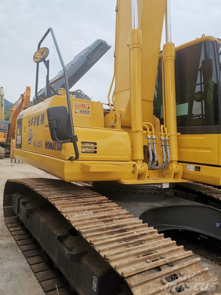 Komatsu PC 200 LC-8 Excavatoare pe șenile
