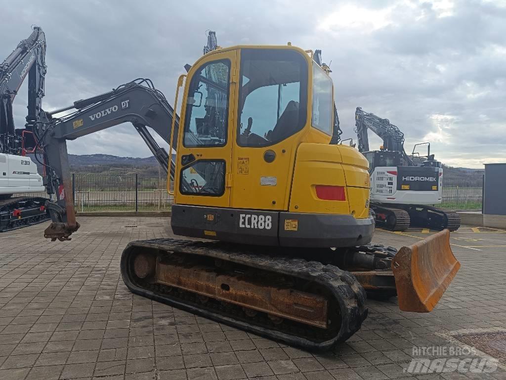 Volvo ECR 88 Excavatoare 7t - 12t