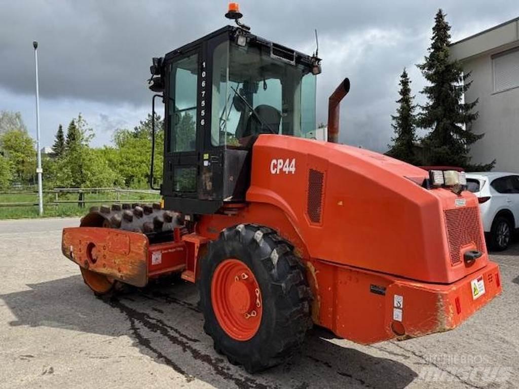 CAT CP44 Compactoare monocilindrice