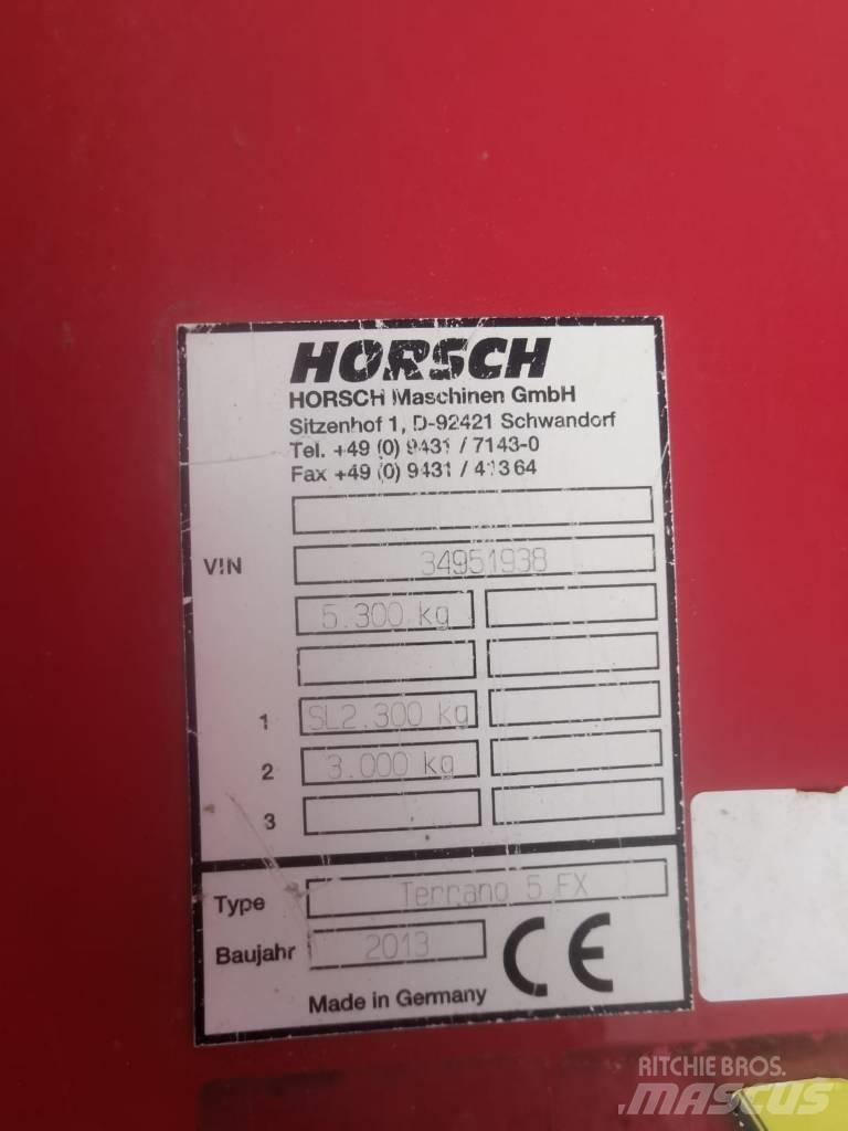 Horsch Terrano 5 FX Cultivatoare