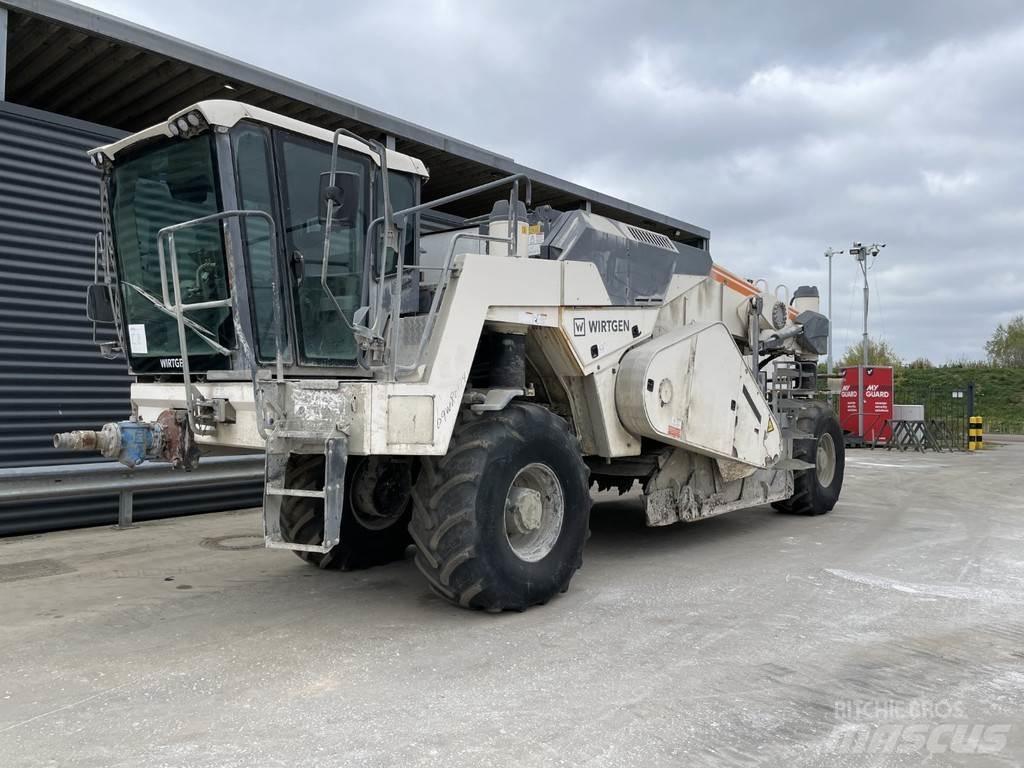 Wirtgen WR 200 XLI Reciclatori asfalt
